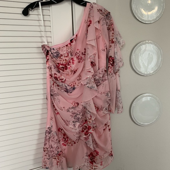 X REVOLVE Carter Dress in Pink Floral - Size M - Picture 4 of 9